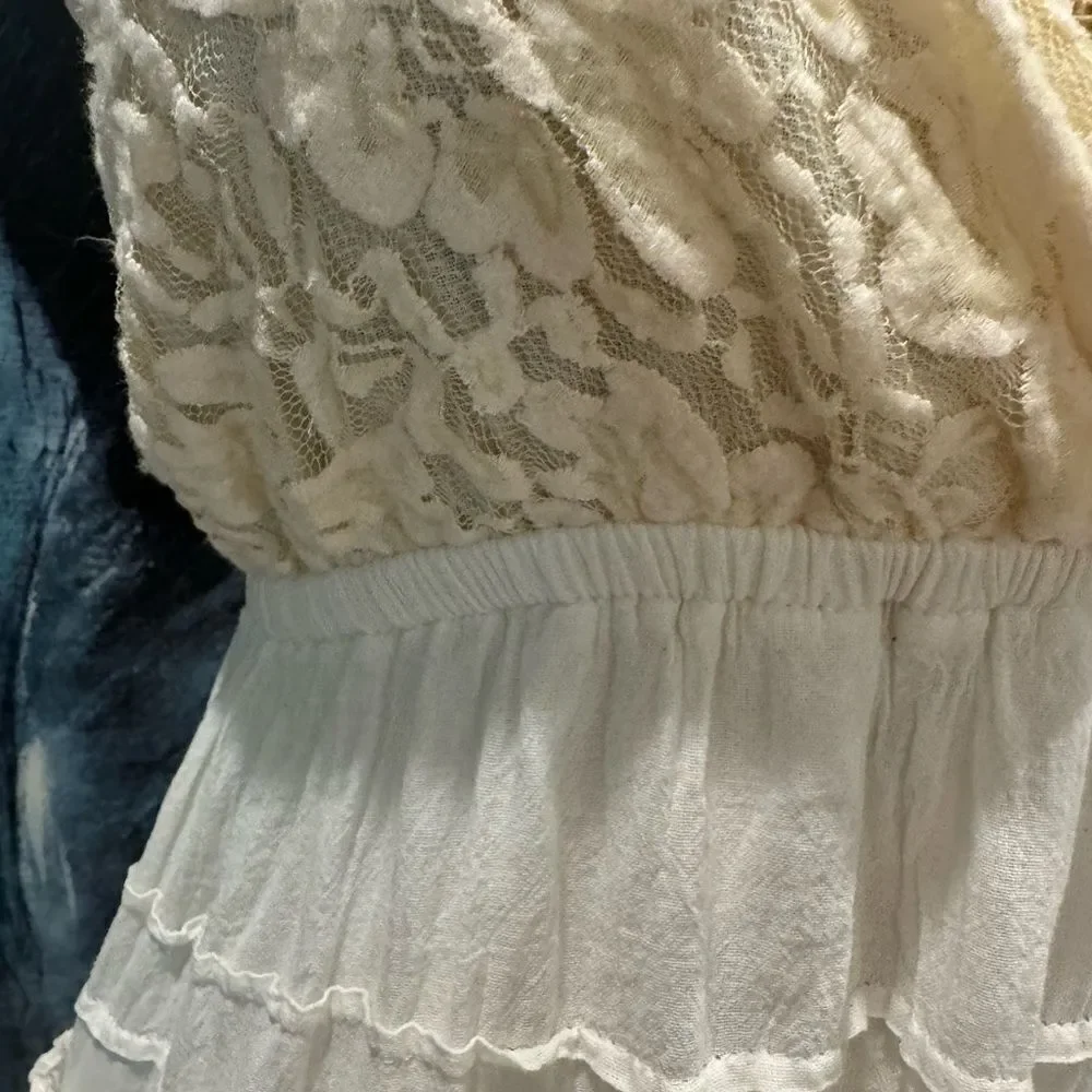 Elegant Cream Lace Dress - Picture 5 of 5